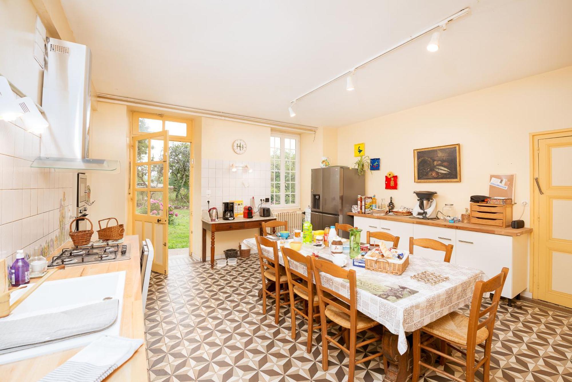 Chateau Pour Se Retrouver Larochemillay Extérieur photo